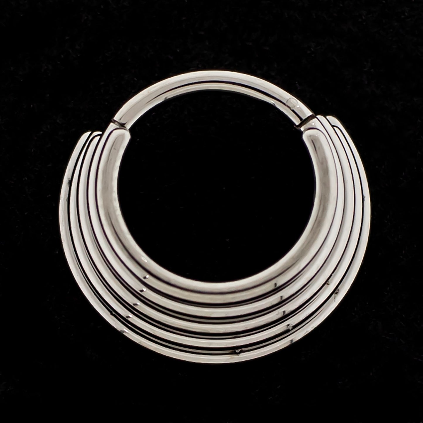 Array - Titanium Hinged Ring