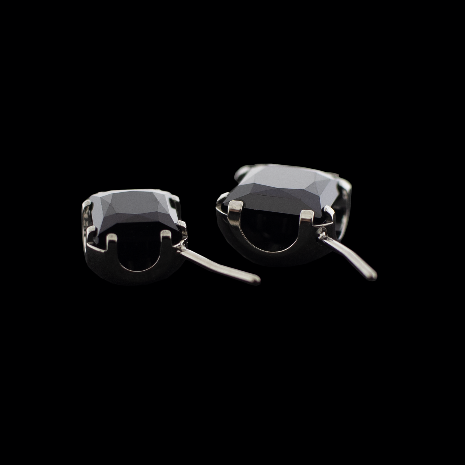 Axel- Square Front Facing Prong Set Low Profile End - Khrysos Jewelry