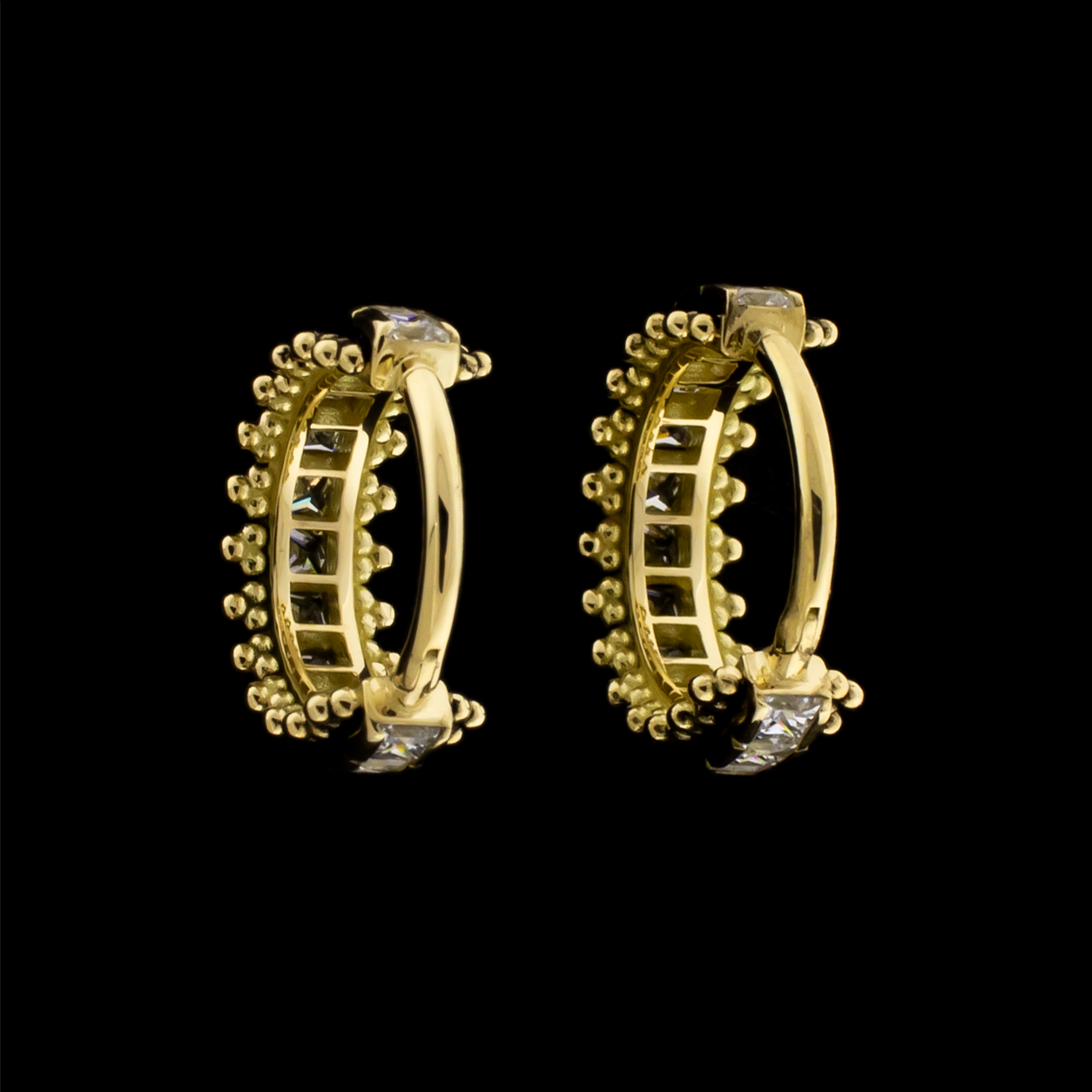 Nero- Hinged Conch Ring - Pierced Addiction