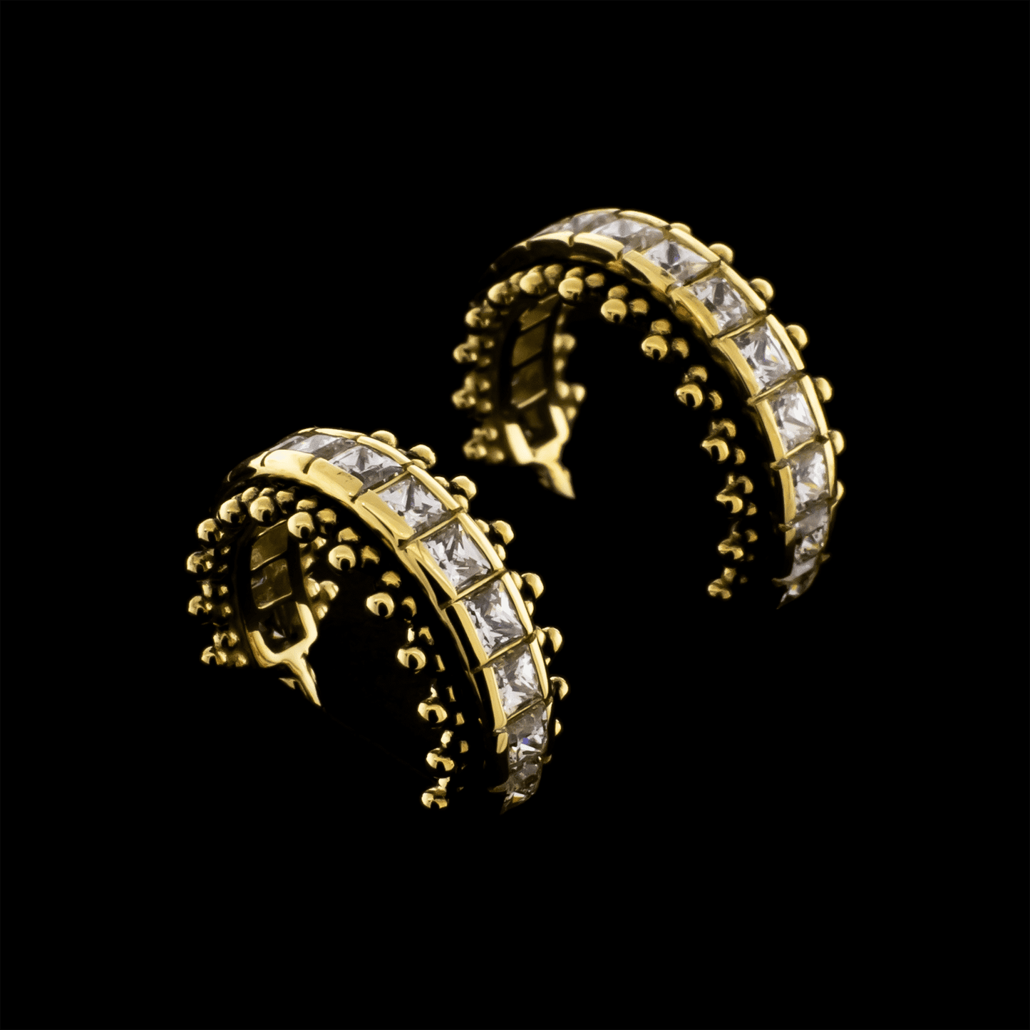 Nero- Hinged Conch Ring - Pierced Addiction