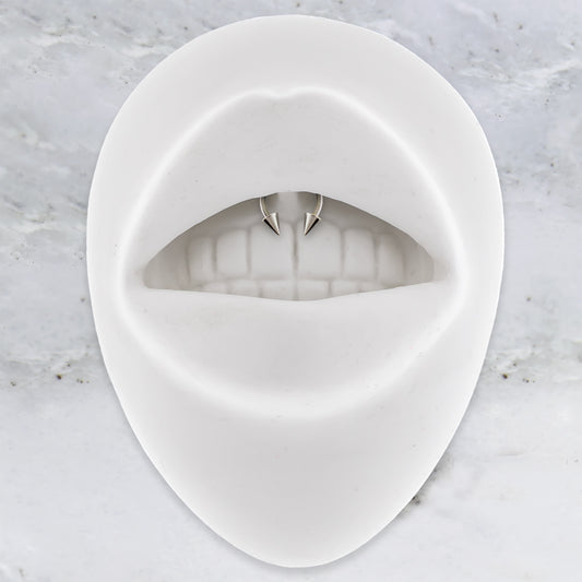 Smiley- 16G Steel Threaded Horsehoe w/ Spike