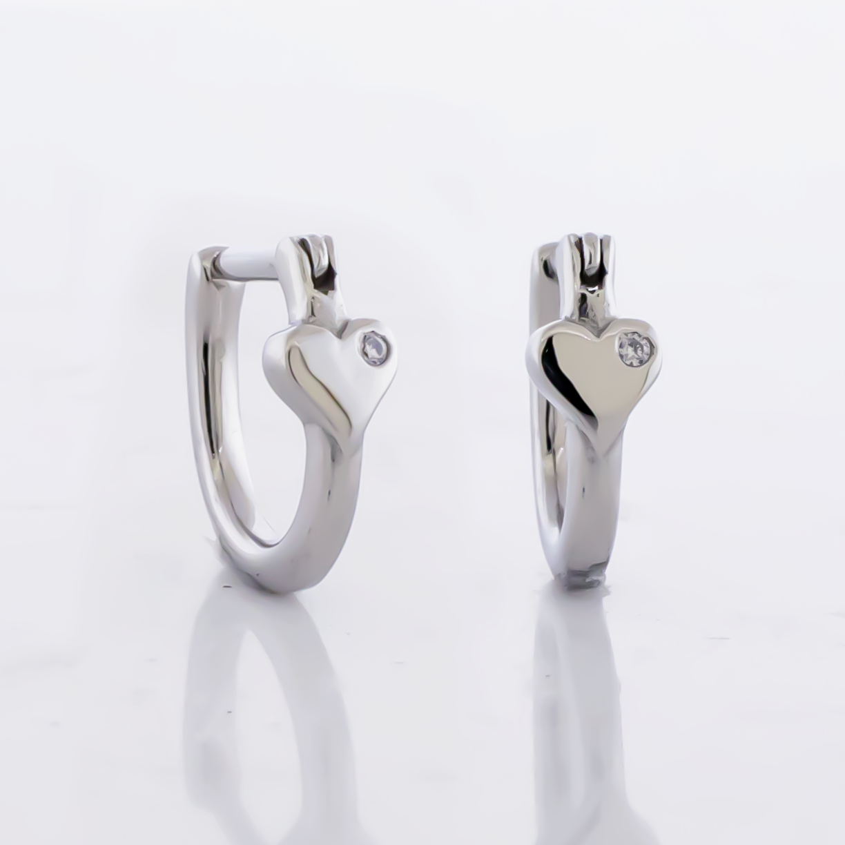 Ear Clicker - Heart 16G