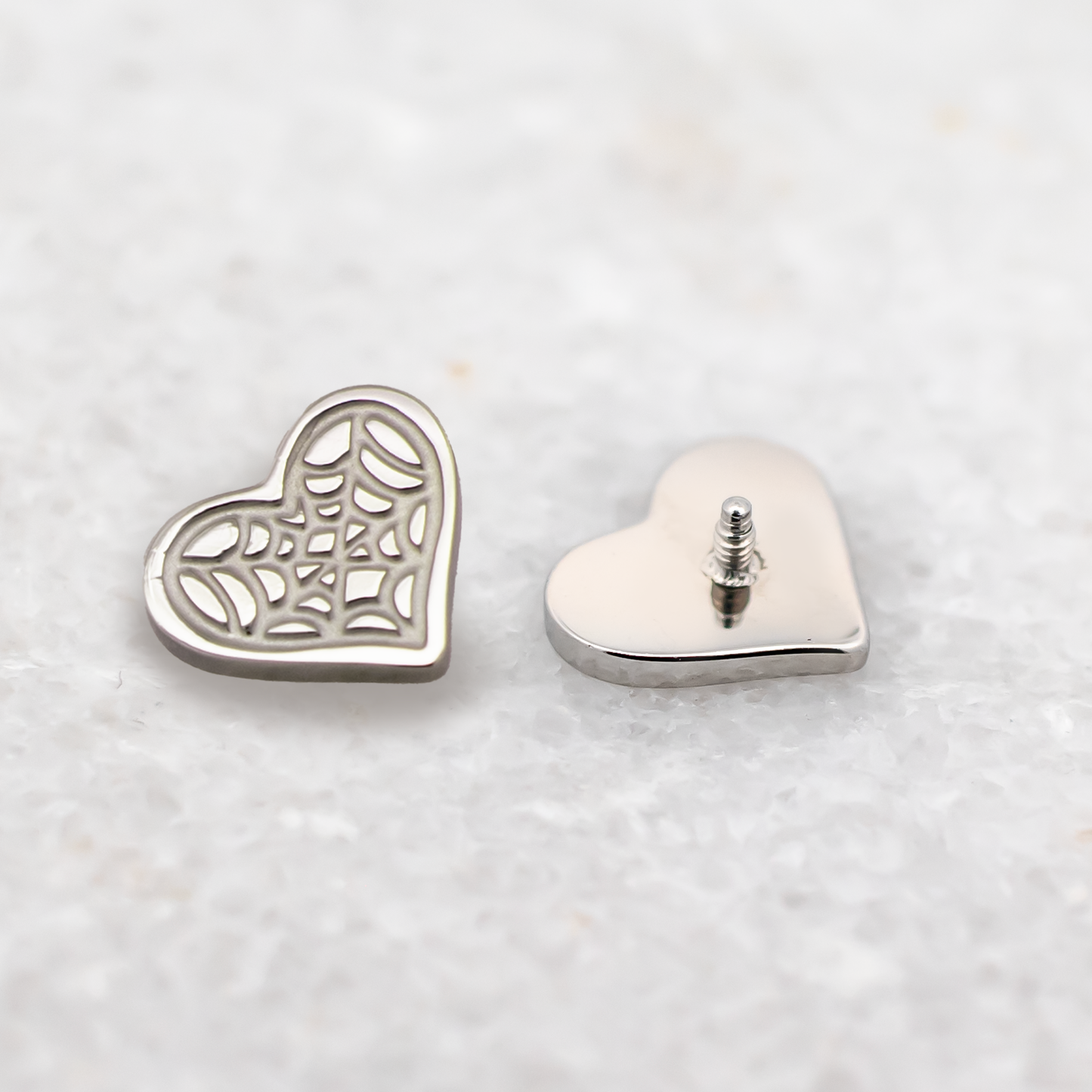 16G/18G Steel Internally Threaded Spider Web Heart End