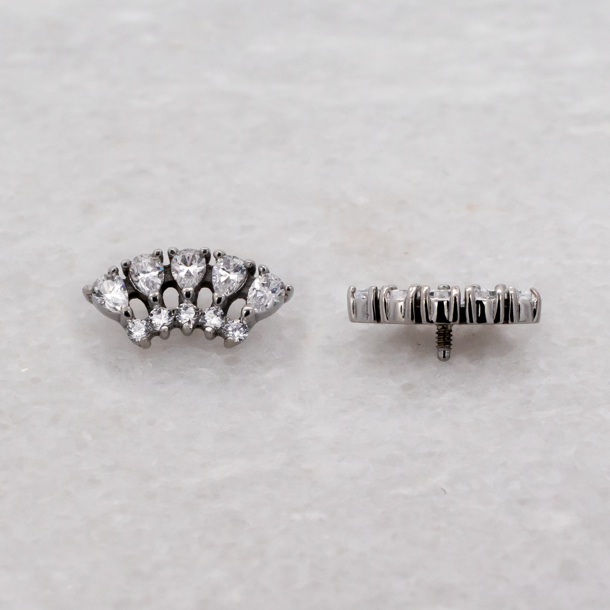 16G/18G Steel Internally Threaded Curved Cluster End