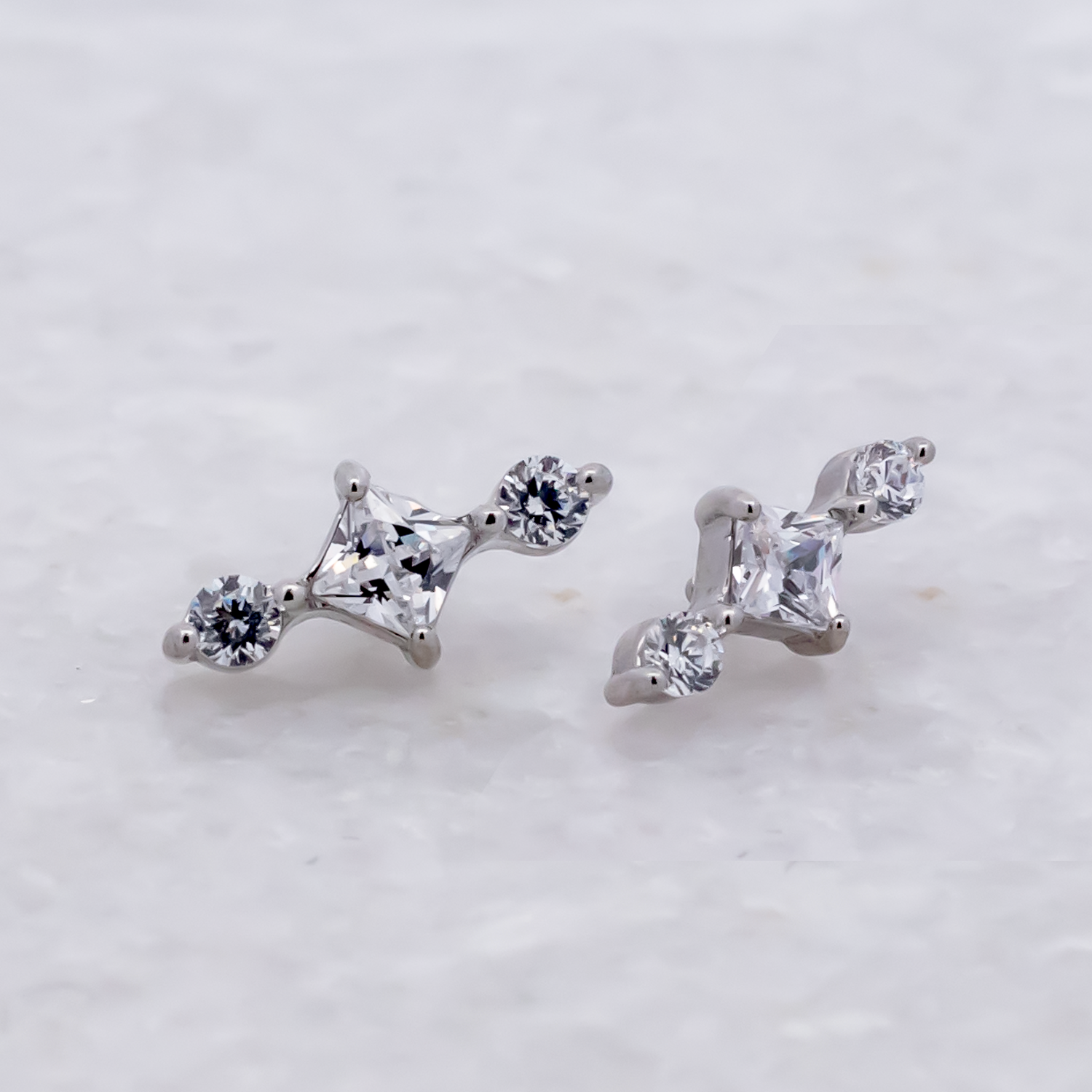 Steel Internally Threaded End -  2 Round CZ And Square 16G