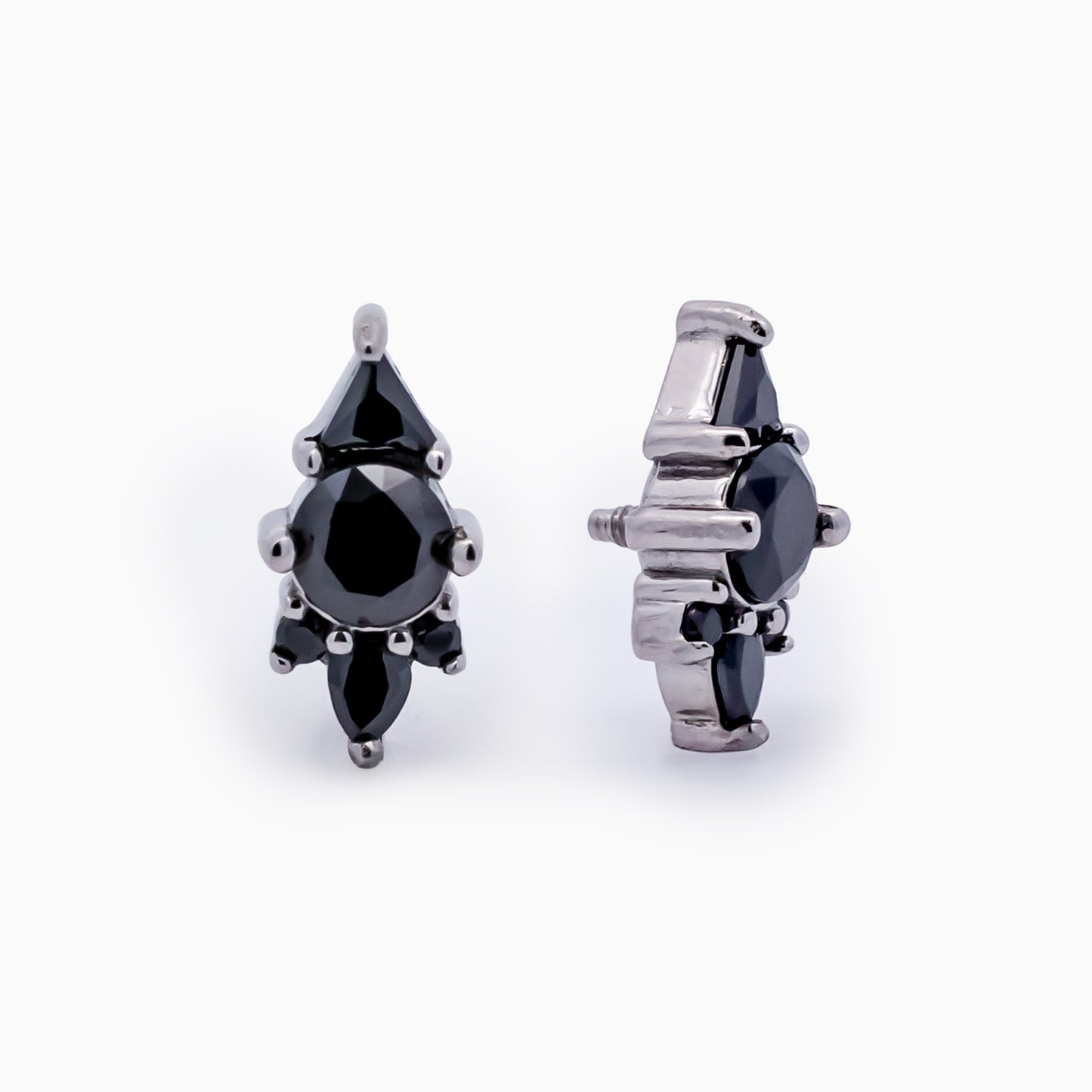 Steel Internally Threaded End with Round & Trillion Cluster – 16G