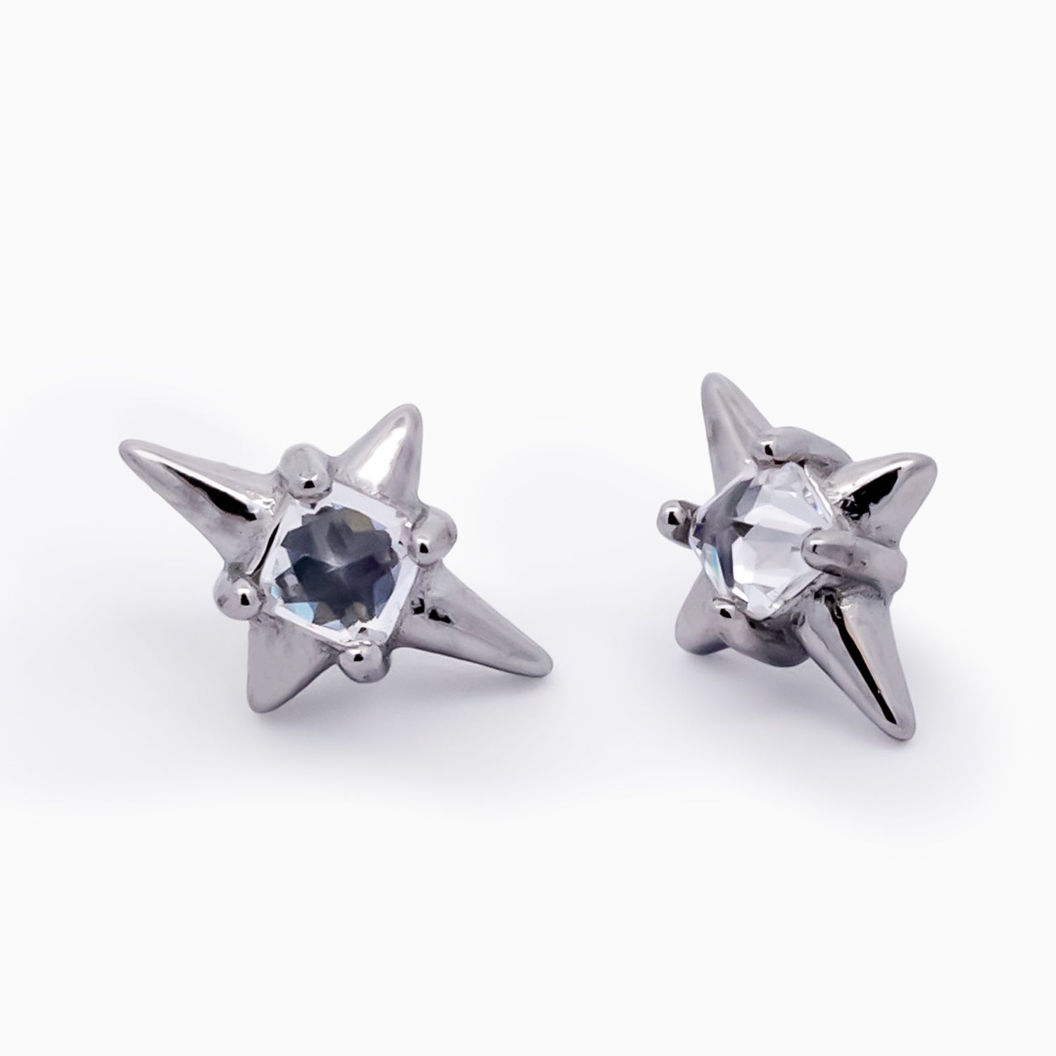 Steel Internally Threaded 4 Point Star with Square White CZ End - 16G