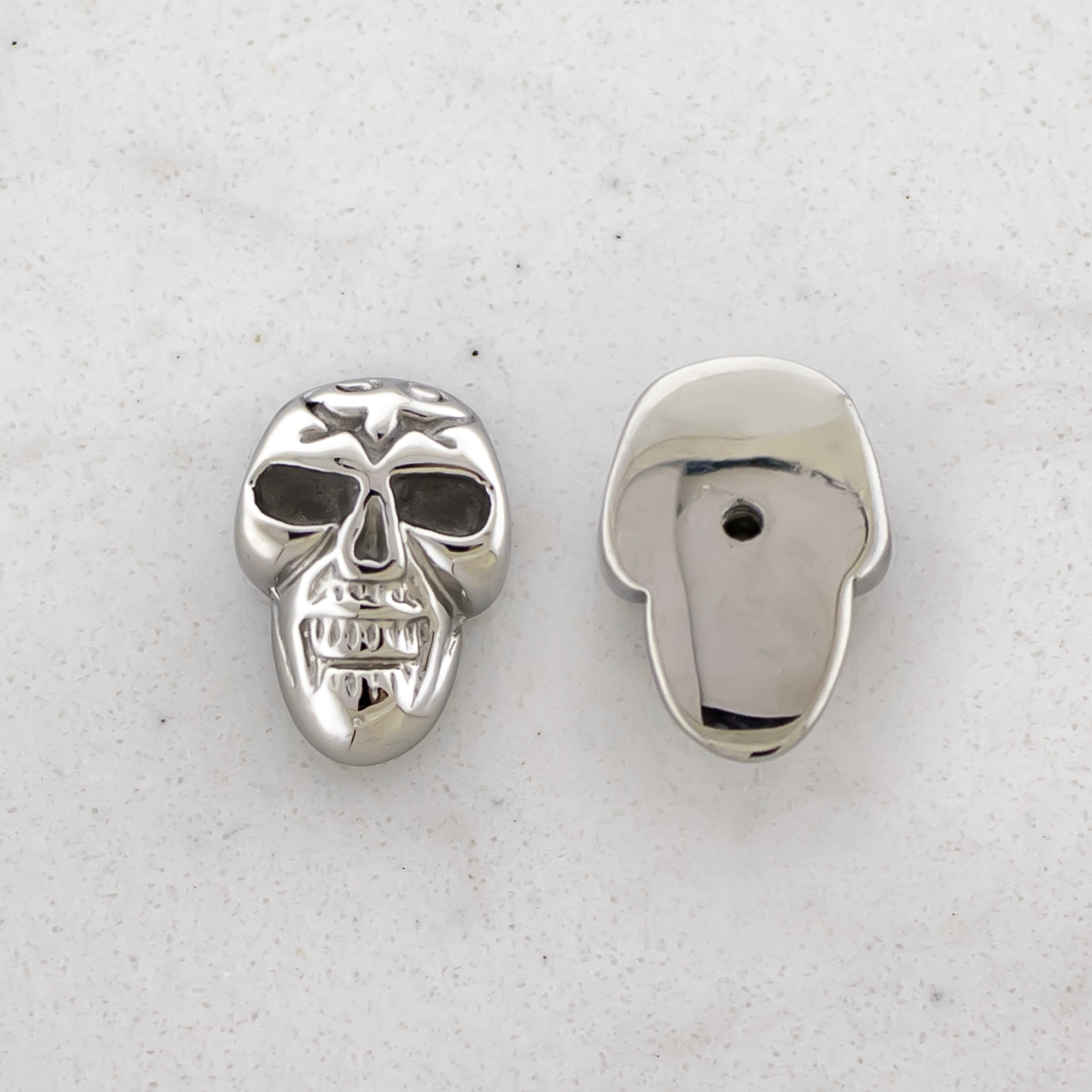 Steel Externally Threaded End - Skull 16G