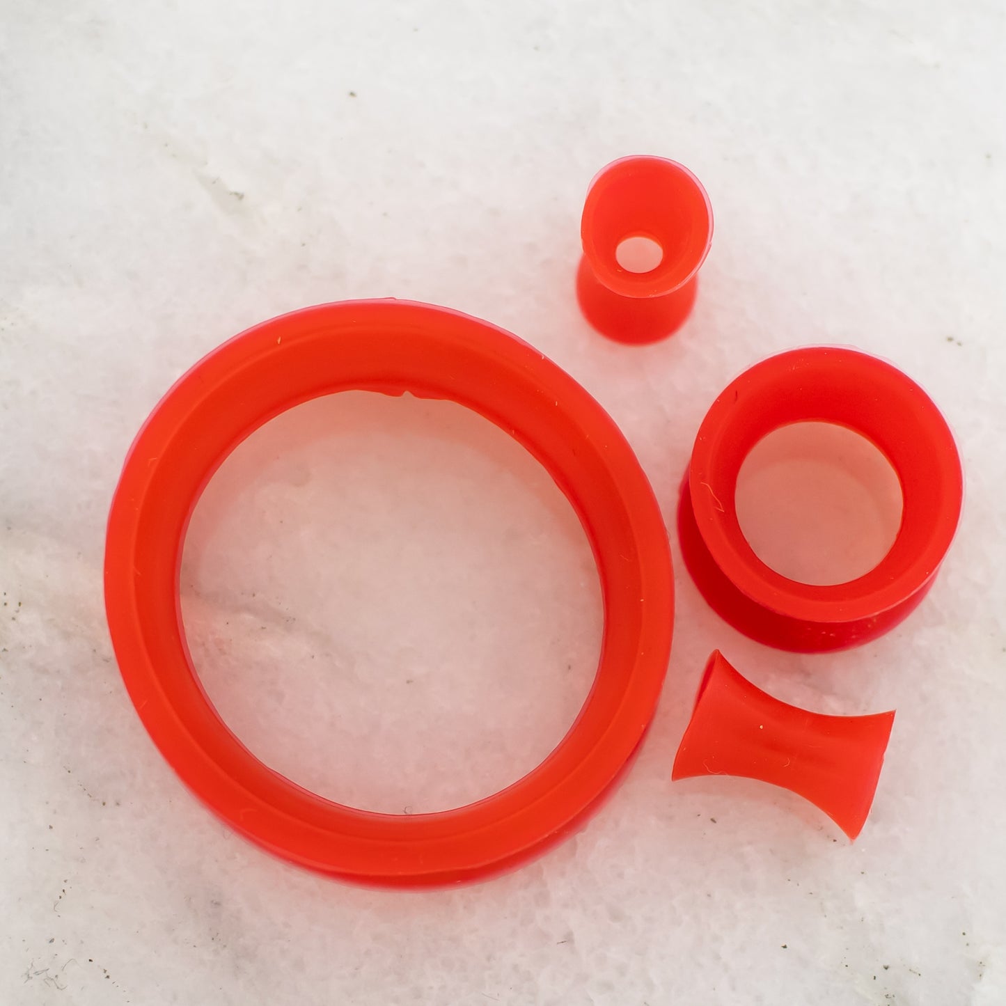 Silicone Double Flare Tunnels - Red - 6g - 2"