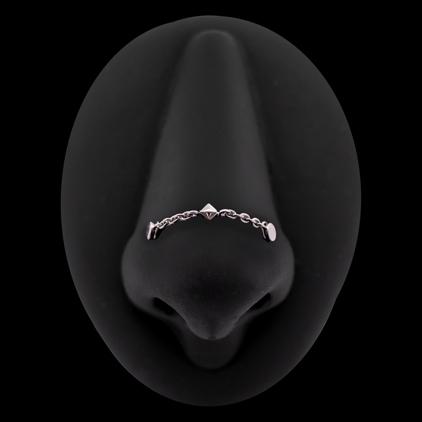 Manon - Pyramid Chain