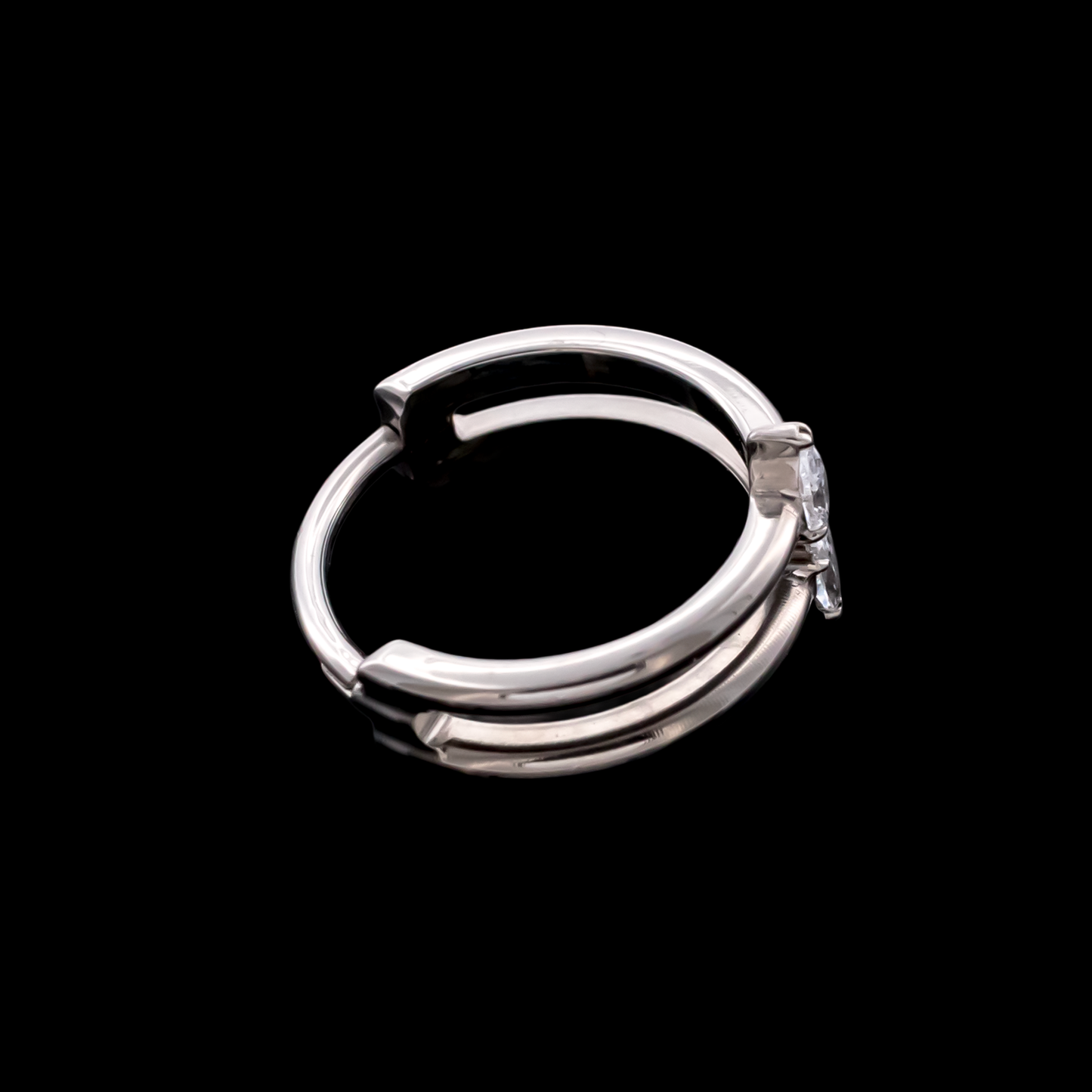 Blair - Hinged Ring