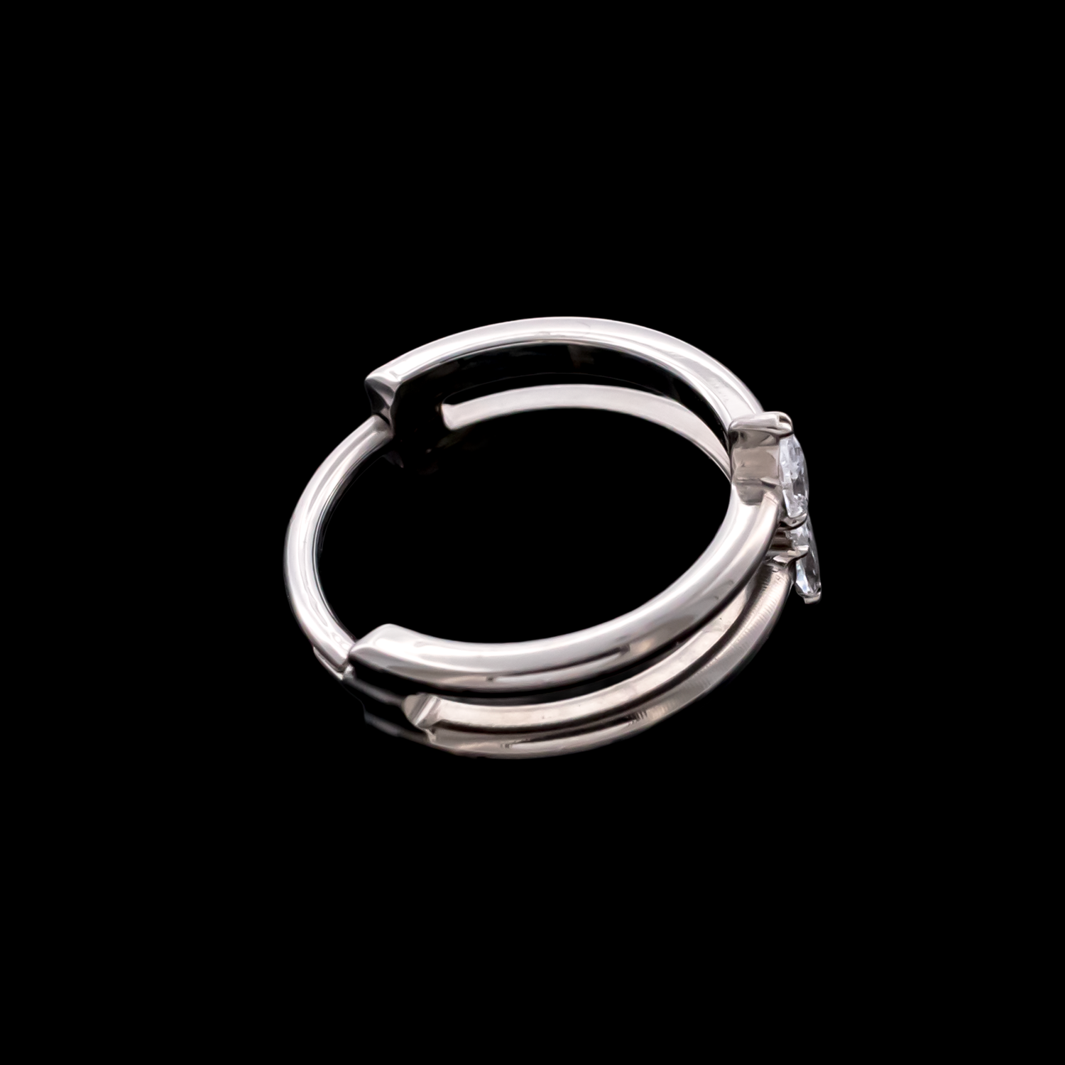 Blair - Hinged Ring