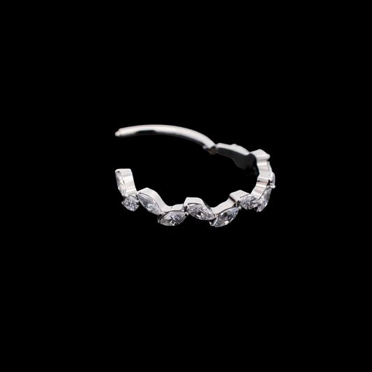 Adeline - Hinged Ring