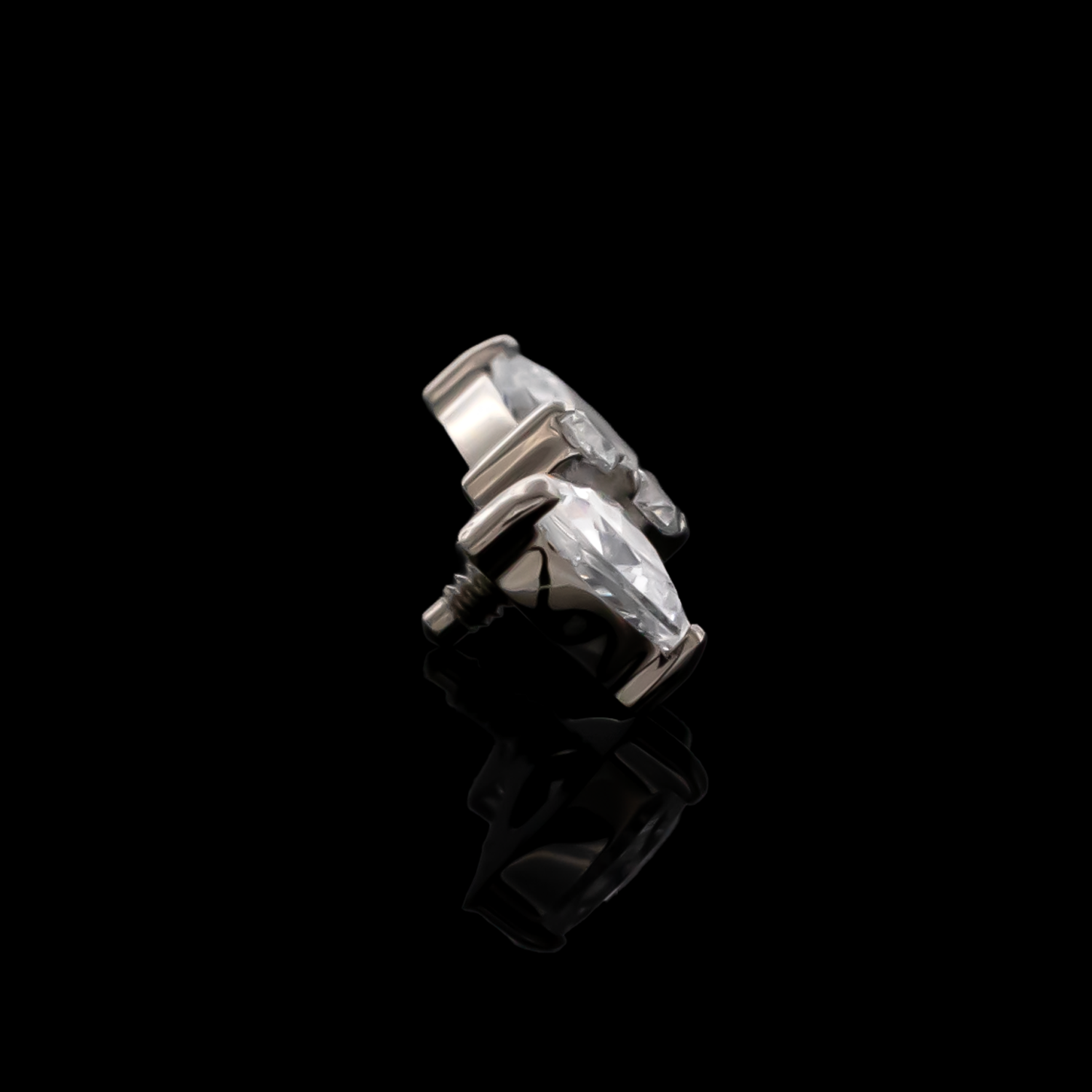 Estelle - 16G Internally Threaded