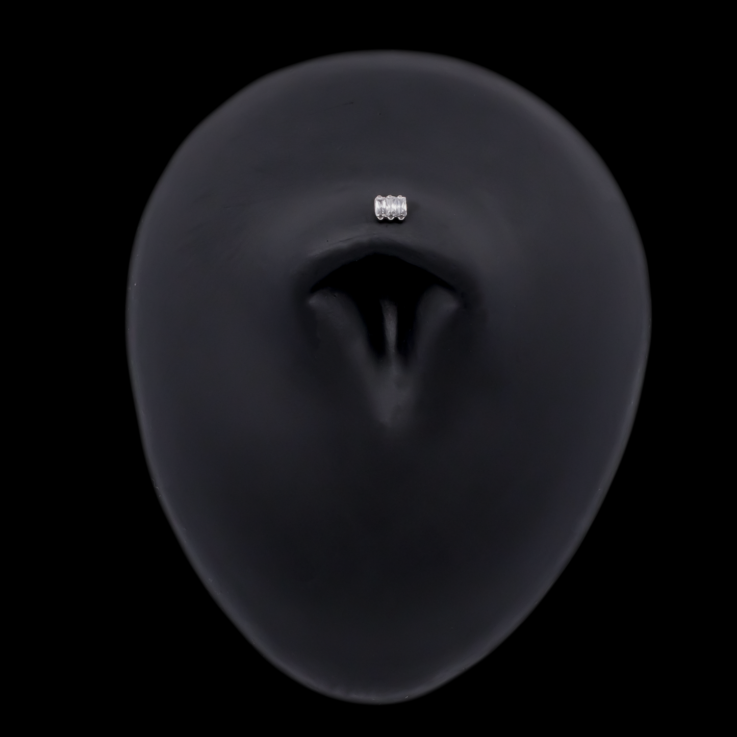 Colette - 16G Internally Threaded End