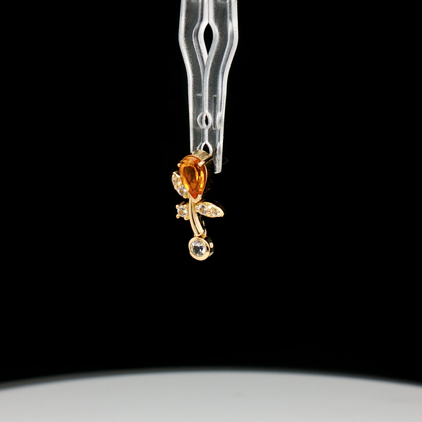Hazel - 18kt Gold Threadless End