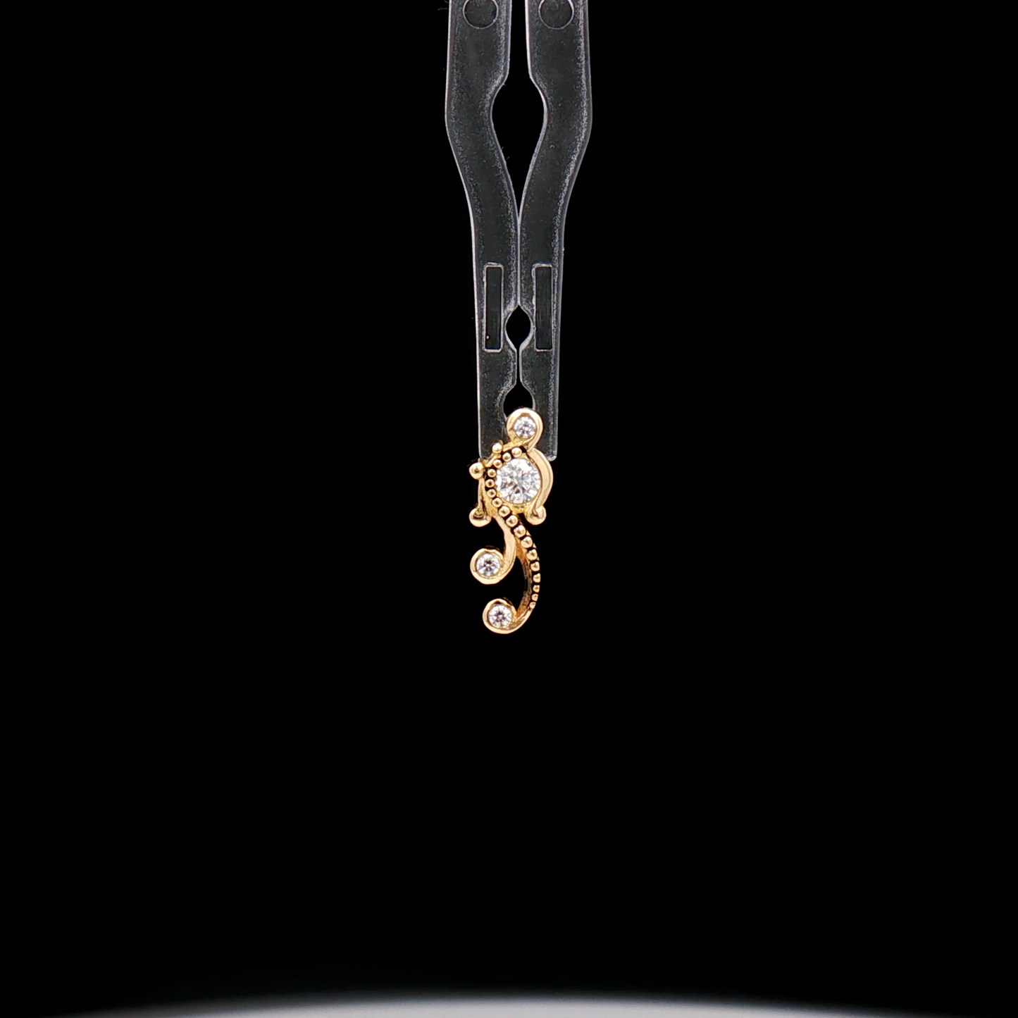 Eliana - 18kt Gold Threadless End