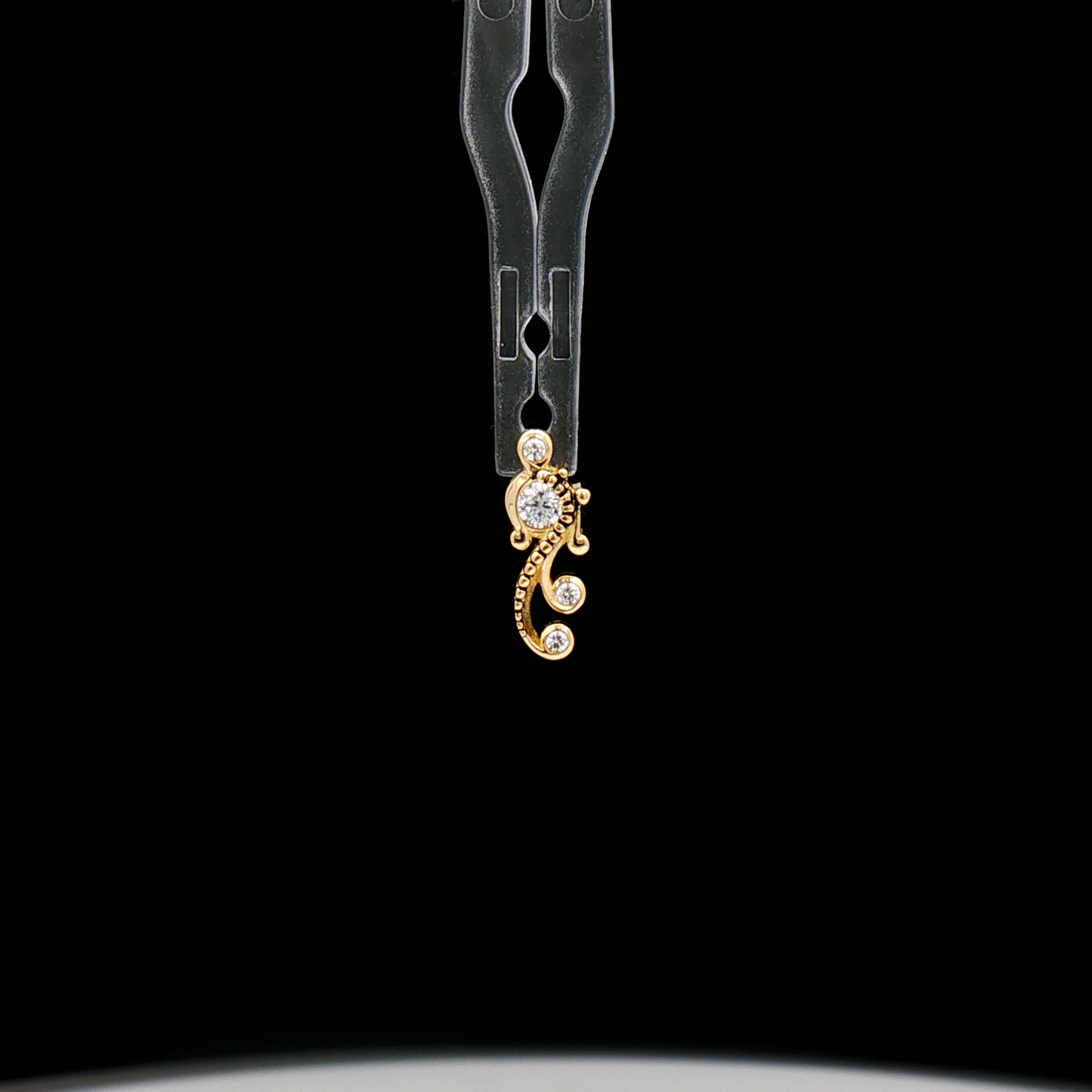 Eliana - 18kt Gold Threadless End