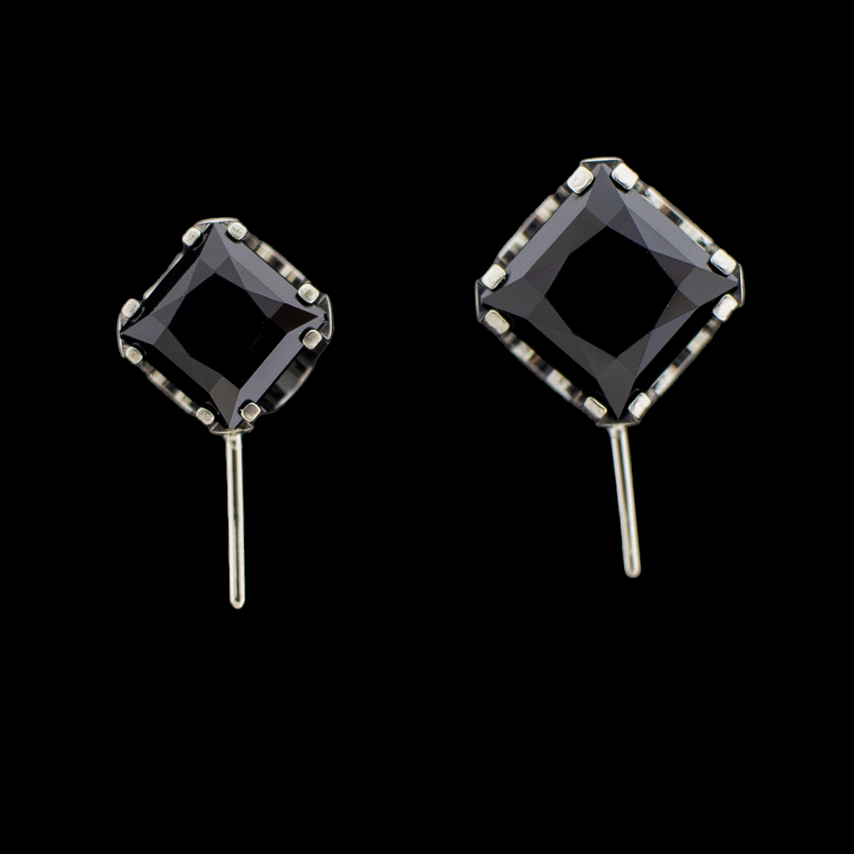Axel- Square Front Facing Prong Set Low Profile End - Khrysos Jewelry