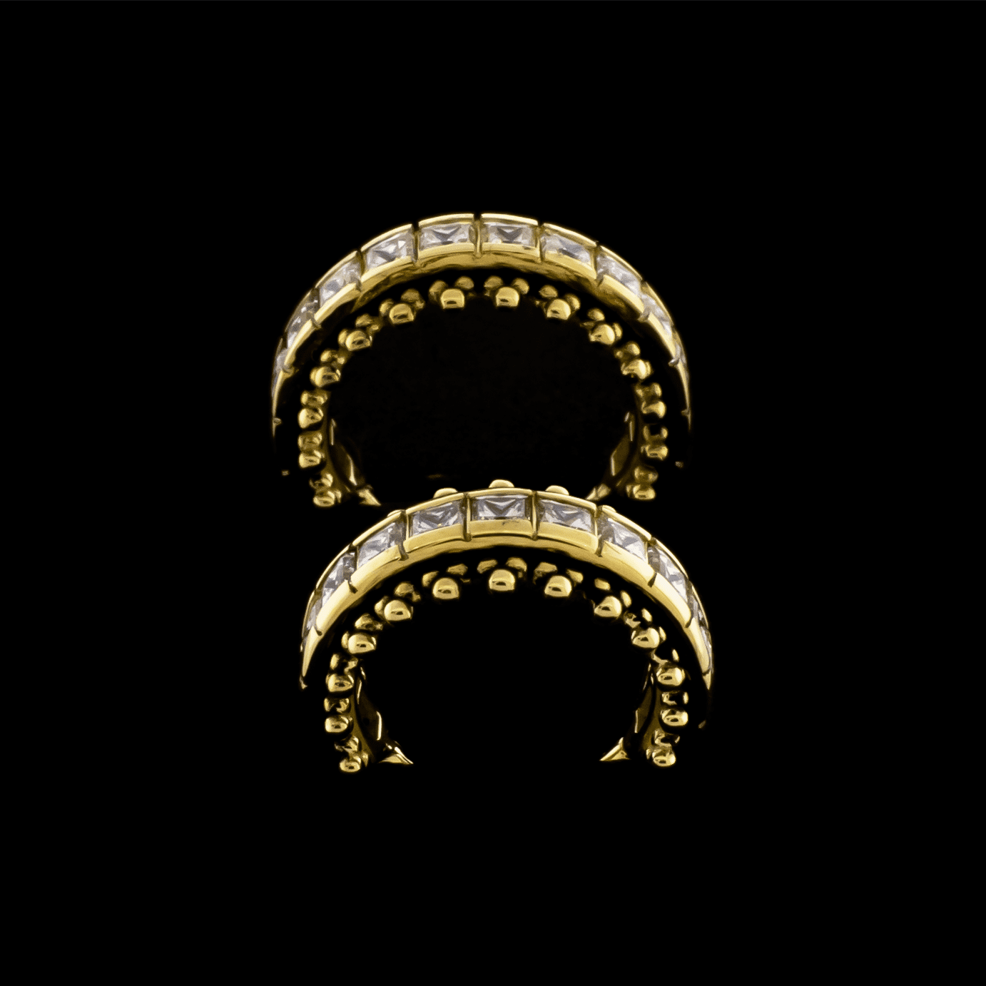 Nero- Hinged Conch Ring